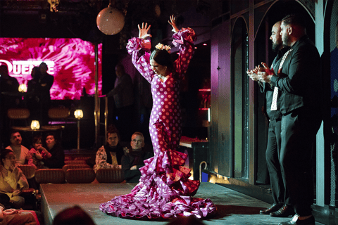 Barcelone : Spectacle de flamenco avec boisson à La RamblaZone B