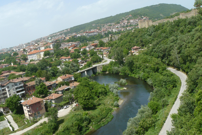 Visite d&#039;une jounée à Veliko Tarnovo et ArbanassiVisite de Veliko Tarnovo avec Audioguide web en EN,ES,IT,FR,DE