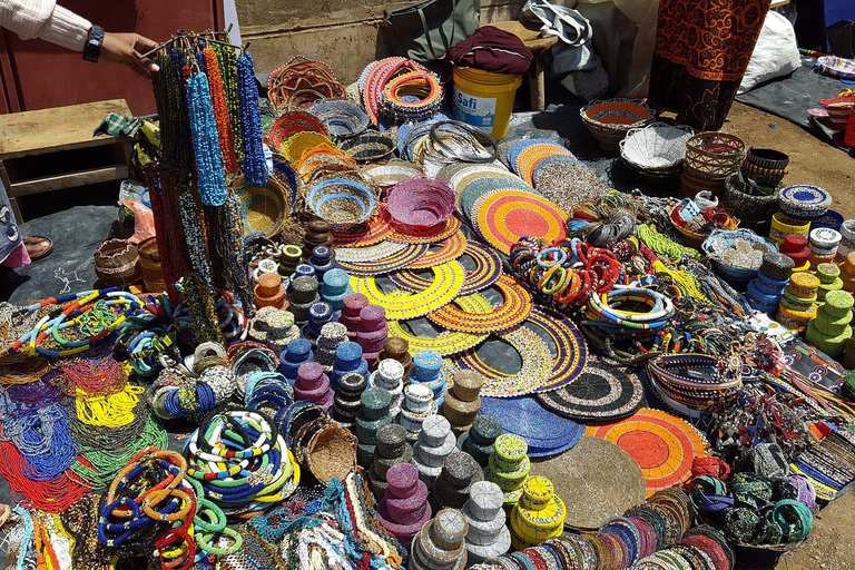 Arusha: Maasai Market Guided Tour with Food Tastings