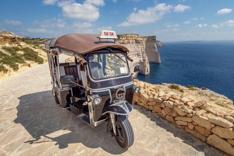 From Malta: Gozo Tuk-Tuk Tour with Comino Mini Cruise With Italian-Speaking Tour Leader