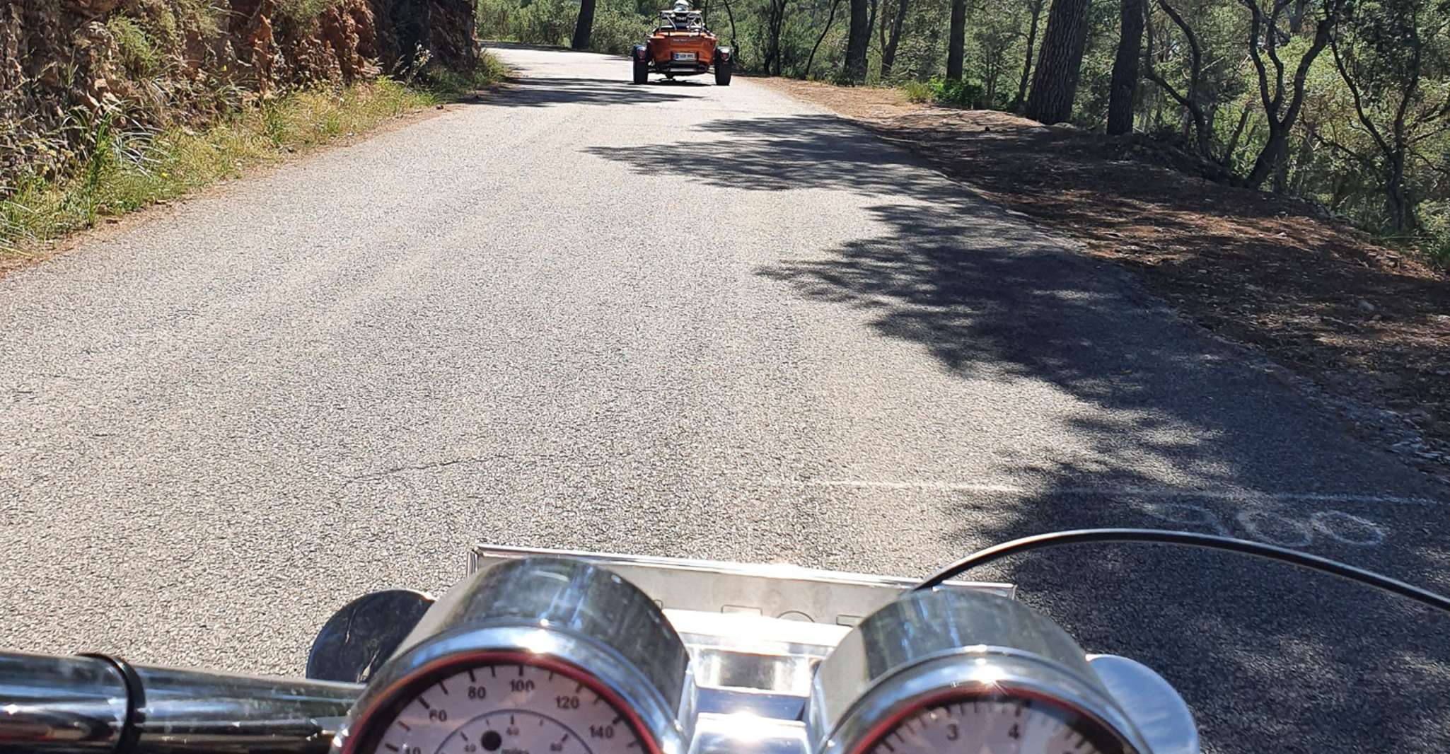 Trike Panorama Highlight Tour (2 coste e 2 montagne-1-3 pers.) - Housity