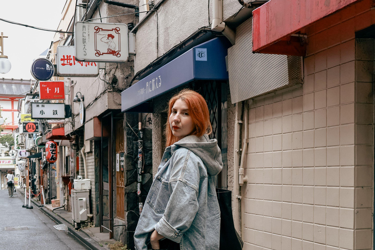 Tokyo: Shinjuku Early Morning Private Photoshoot 90-Min Session – Adds West Exit Skyline | 100 Photos