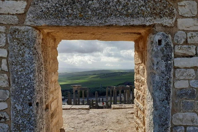 Speciale città romana DOUGGA attraverso la città andalusa