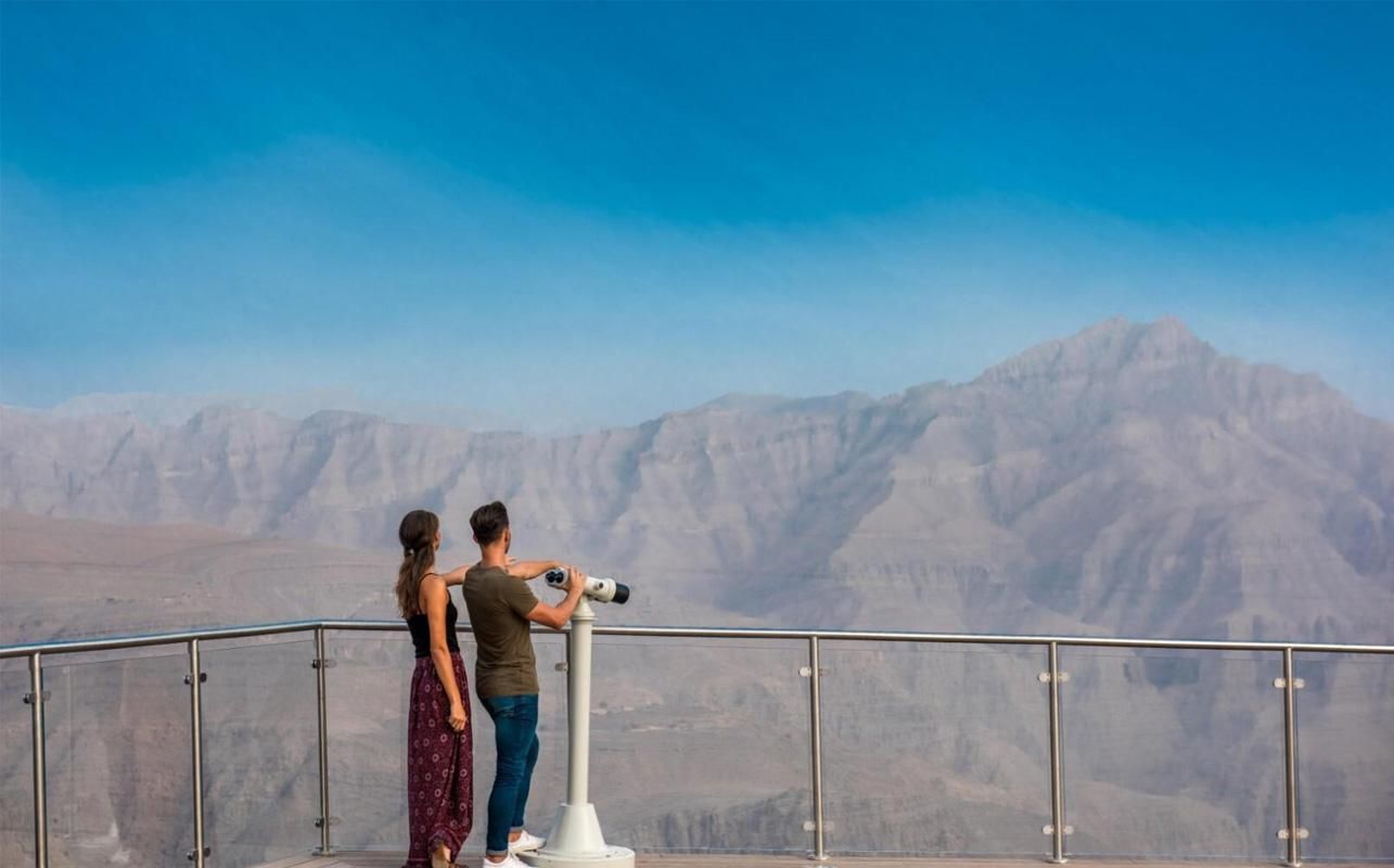Ab Dubai: Jebel-Jais-Tour – Kühle Auszeit von der Hitze der Stadt