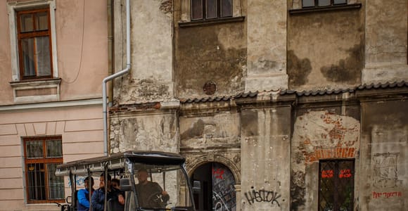 Krakow: Jewish Quarter and Ghetto Sightseeing Golf Cart Tour