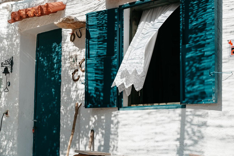 Rhodes: 1952 Farmhouse Cooking & Lunch with Unlimited Wine Rhodes: Cooking Class & Lunch at a traditional Farmhouse