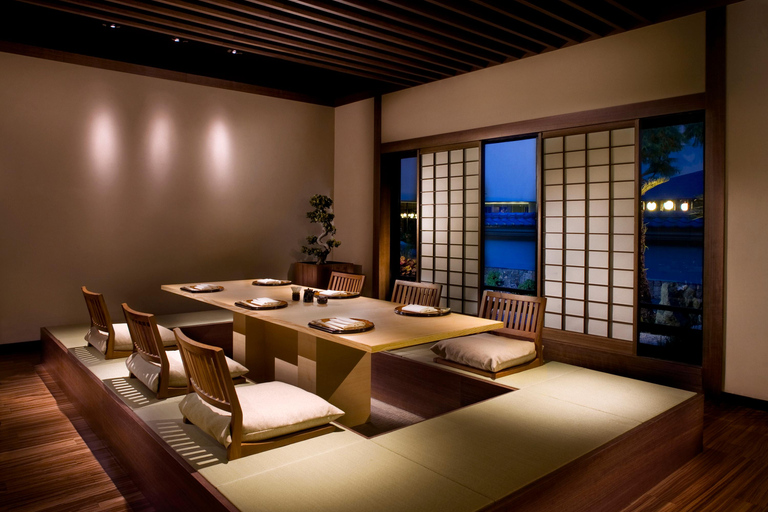 Singapur: Keyaki w hotelu Pan Pacific Pakiety kulinarneKeyaki Bara Chirashi Gozen dla 1 osoby