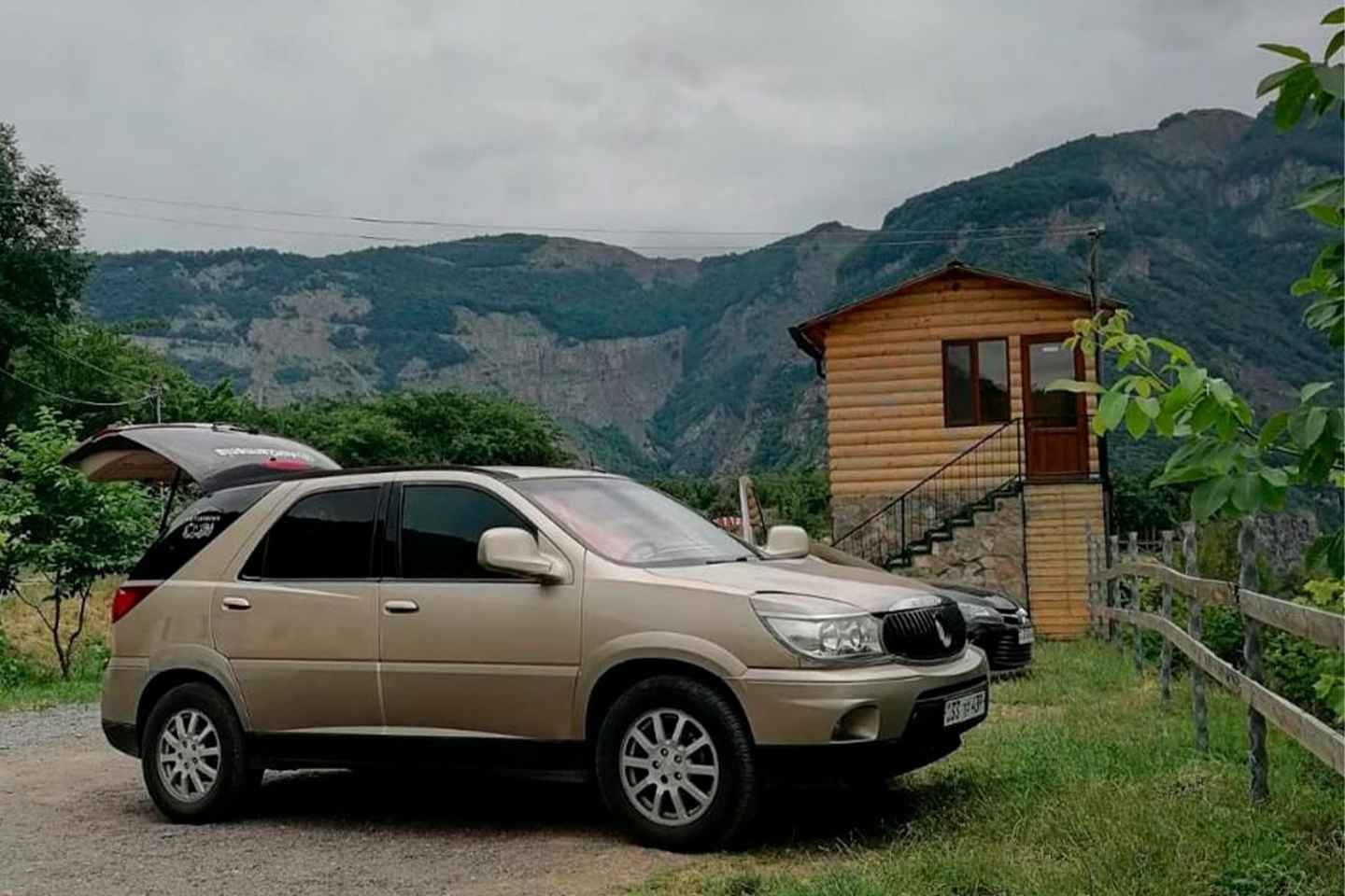 Yerevan: 2 way transfer from airport and to airport