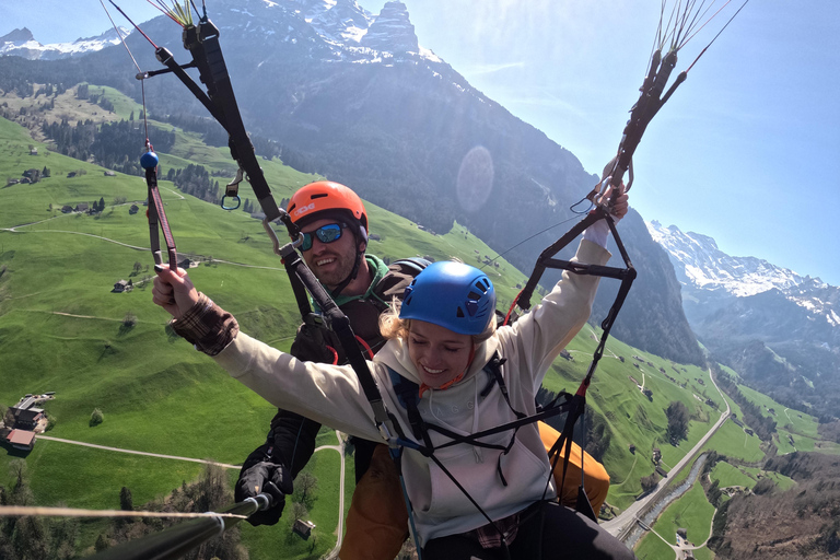 Lucerne: all incl. paragliding / cable car / pics / 4k-video