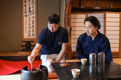 Nara: Hōjicha Roasting Experience in a 120-Year-Old Machiya