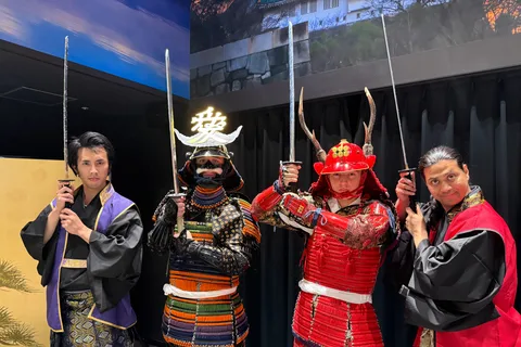 Osaka: Castle, Tea Ceremony, and Calligraphy Tour, Samurai!