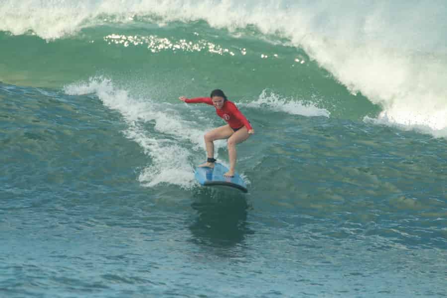 Canggu: Privater Surfkurs und Surfkurs in der Gruppe mit ISA-Kursleiter. Foto: GetYourGuide Canggu: Privater Surfkurs und Surfkurs in der Gruppe mit ISA-Kursleiter. Foto: GetYourGuide