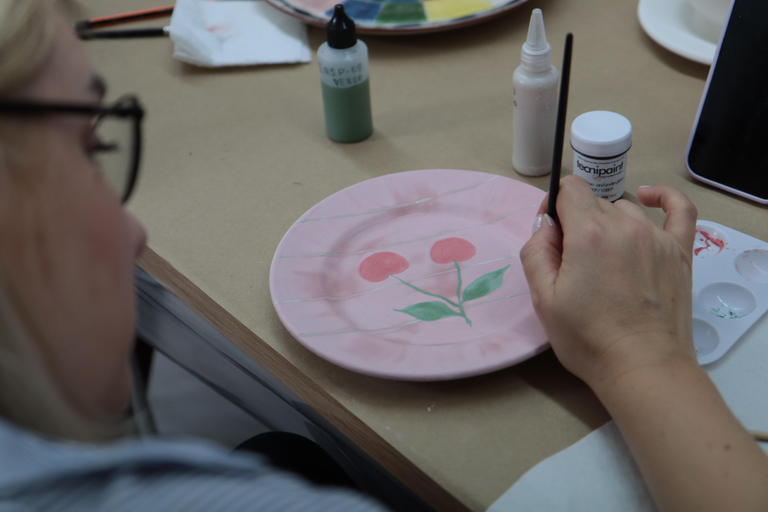 Alicante: Mediterranean Ceramic Painting Workshop