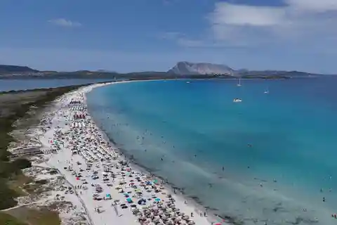 Z San Teodoro: Serce archipelagu Tavolara