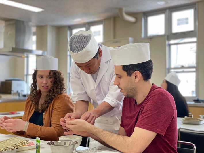 Tóquio: aula cultural de preparação de sushi em Tsukiji