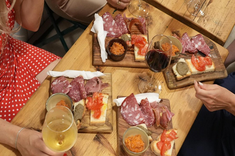 Florence: Food Walking Tour with Local Steak and Tuscan WineFlorence: Food Tour in Santo Spirito