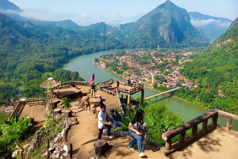 Vang Vieng: Escalada e Balão (Partida de Vientiane)participar no passeio (com ingresso e balão)