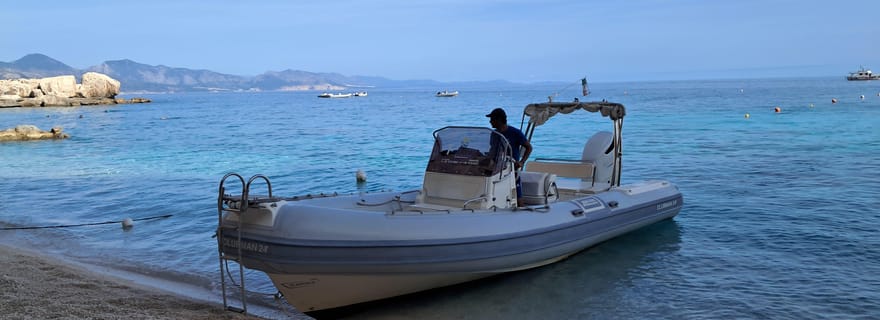 Excursion en bateau pneumatique maxi dans le golfe d'Orosei, Cala Mariolu, Cala Luna, Cala Biriala