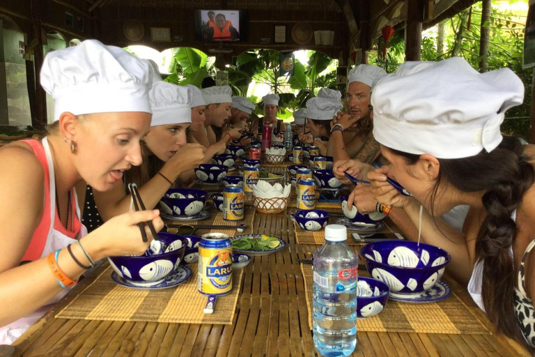 From Da Nang: Bay Mau Cooking Class, Basket Boat and market Eco Cooking Class with pick up from Hoi An