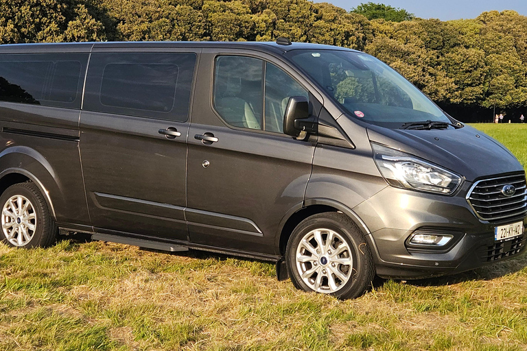 مقبرة نيوجرانج ممر نيوجرانج والمواقع الأيرلندية القديمة.