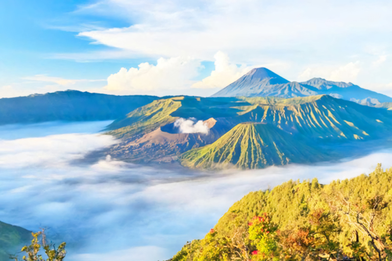 Private Tour : Jakarta - Bali 13 Day 12 Night with Hotel