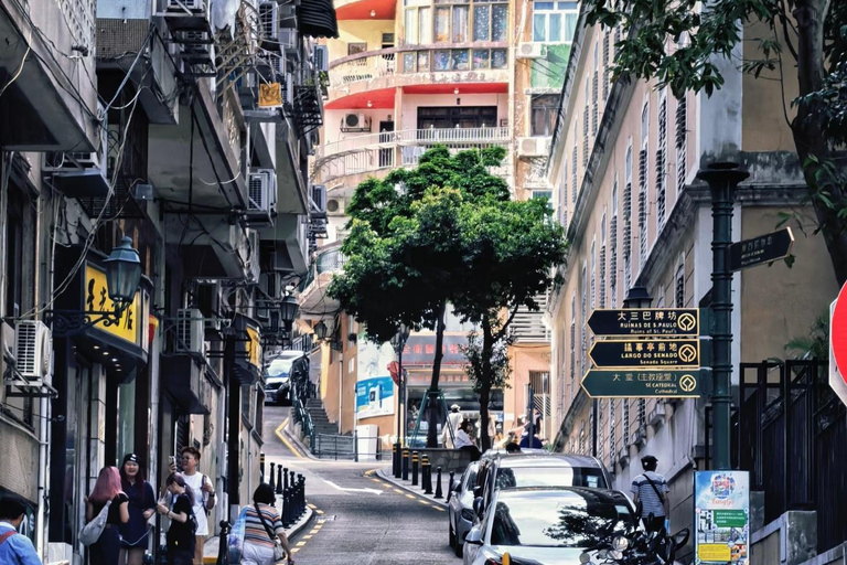 Macau Heritage Day Tour: Explore the Historic Old Town Guide for other languages
