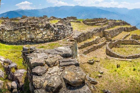 Chachapoyas: Llaqta of Kuelap: Kolejka linowa