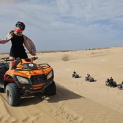 De Agadir al desierto: tour en quad con sandboarding