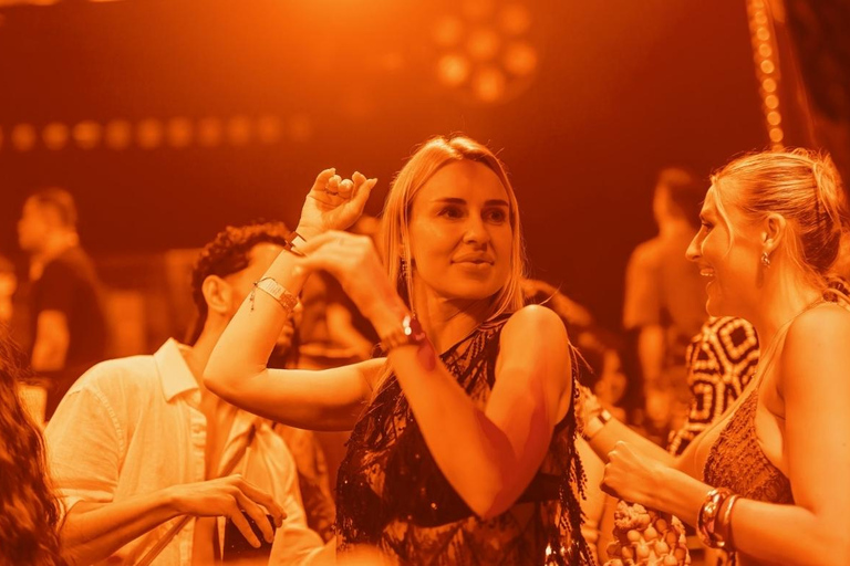 Phuket: Pub Crawl Rooftop, Bars, GoGo & 3 Clubs with Shots 20:30 | Pub Crawl Only
