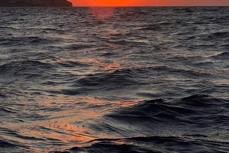 Agia Pelagia : Excursion en bateau à moteur au coucher du soleil avec boissons non alcoolisées