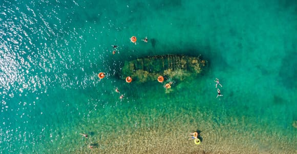 Split: Blaue Lagune, 3 Inseln, All-Inclusive-Bootsfahrt mit Mittagessen