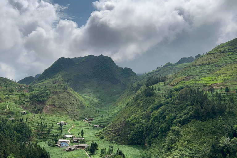 Desde Hanói: Recorrido en coche de 4 días por Ha Giang y vídeo editado