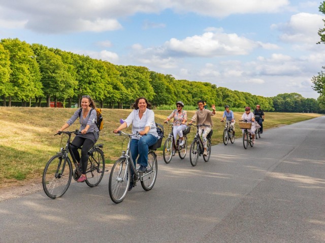 Visit Cycling tour through the green Hannover in Hanover
