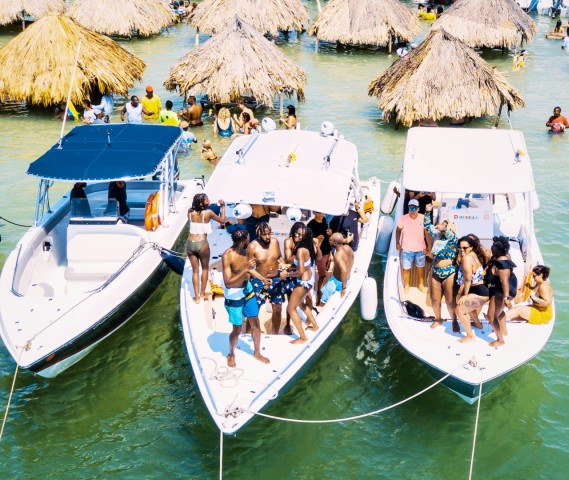 Visit Cartagena Private Boat Full Day Island Hopping, 8-12 People in Cartagena