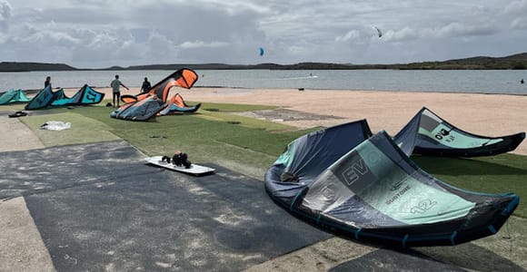 Curacao: Kiteboarding Lessons and Equipment Rental