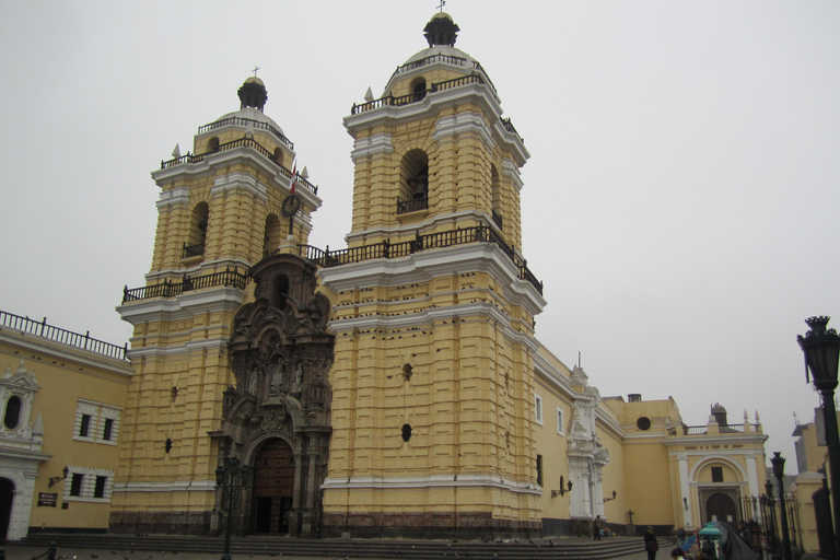 Full Day in Lima, cultural, gastronomic tour with sea landscapes Explore Lima: sea, culture and Peruvian gastronomy, an all-inclusive tour