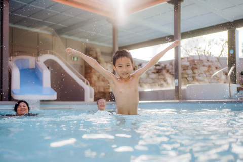 Geothermische und Süßwasser-Kombi-Familienbäder in Neuseeland