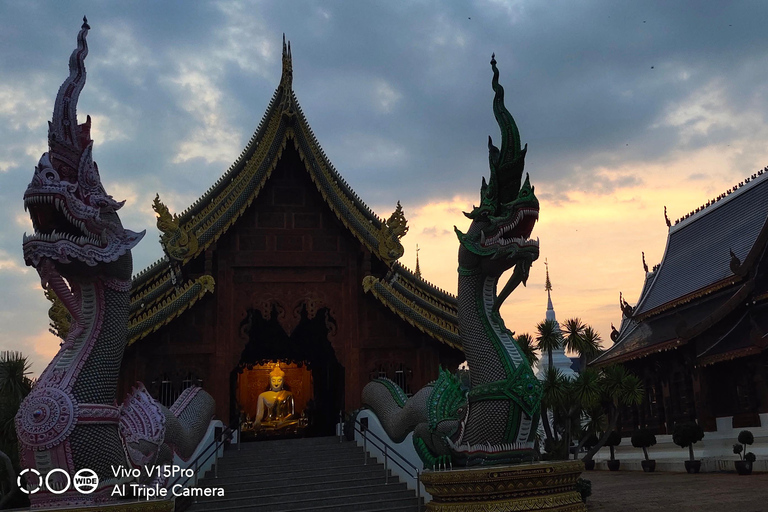 4 Experiences: Elephants, Sticky waterfalls, Market &amp; templeElephants: Sticky waterfalls: Local Market: Wat Banden