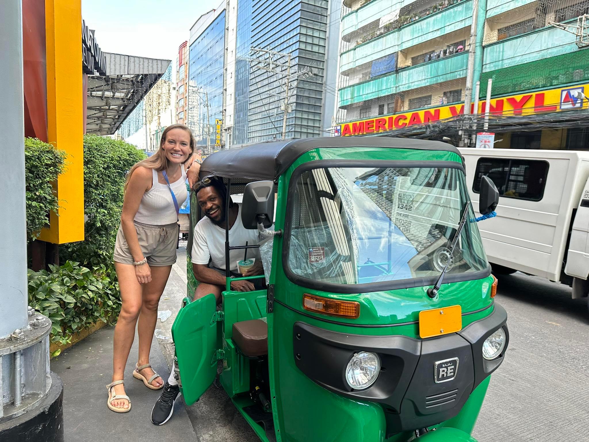 Manila: Geführte Tuk Tuk-Fahrt