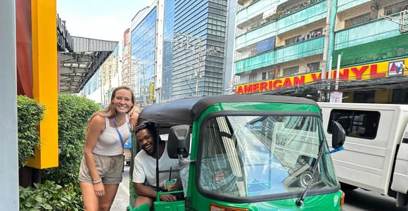 Manila: Geführte Tuk Tuk-Fahrt