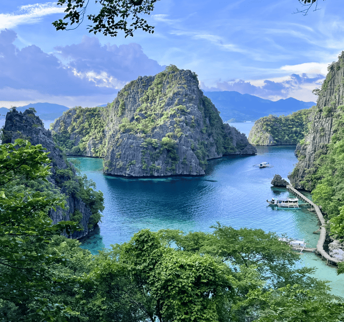 Coron: Private Boat Hire with Bespoke Guided Tour Coron: Private Boat Hire with Bespoke Guided Tour