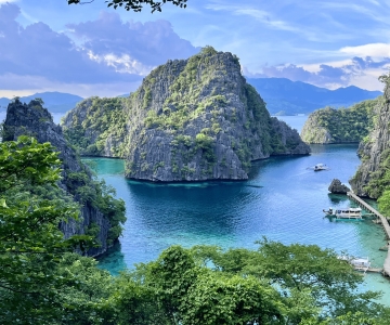 Coron: Private Boat Hire with Bespoke Guided Tour