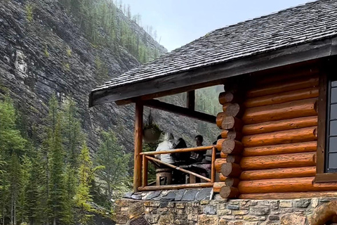 From Canmore/Banff: Lake Louise & Moraine Lake Hiking Trip