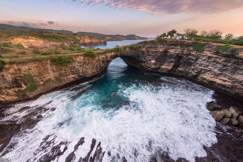 From Bali: Nusa Penida Day Trip with Fast Boat & Lunch