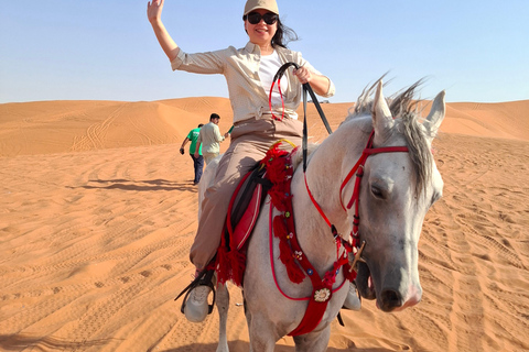 Riyad: Zandduinen woestijn ( kamelenrit + quad )