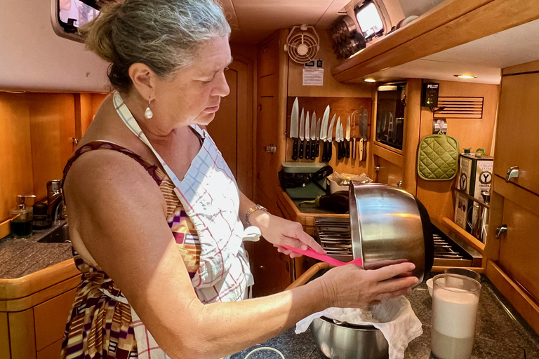 San Blas Islands 3-Days Luxury Sailing Yacht Tour with Meals San Blas Islands: 3-Day Luxury Private Yacht Sailing Tour