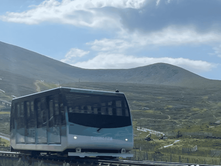 Inverness: Cairngorm Mountains and Highland Folk Museum Tour
