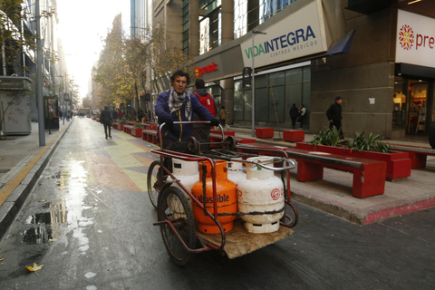 Discover Santiago Half Day Guided Tour Included Local Snack