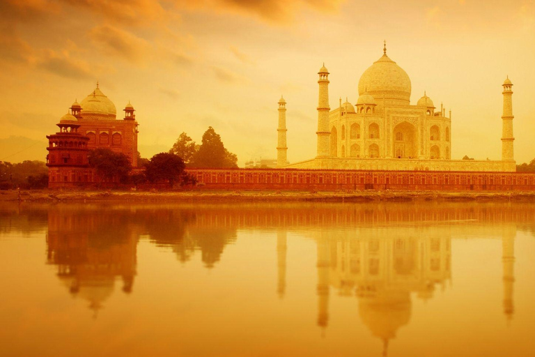 From Delhi: 4-Day Golden Triangle Tour with Agra and Jaipur