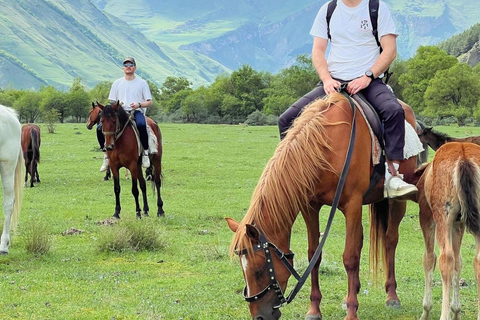 Paardrijden in Kazbegi, Sno Valley